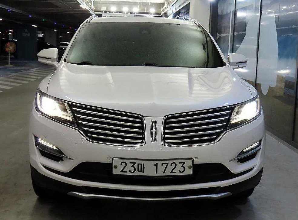 링컨 MKC 2.0 AWD 사진 2