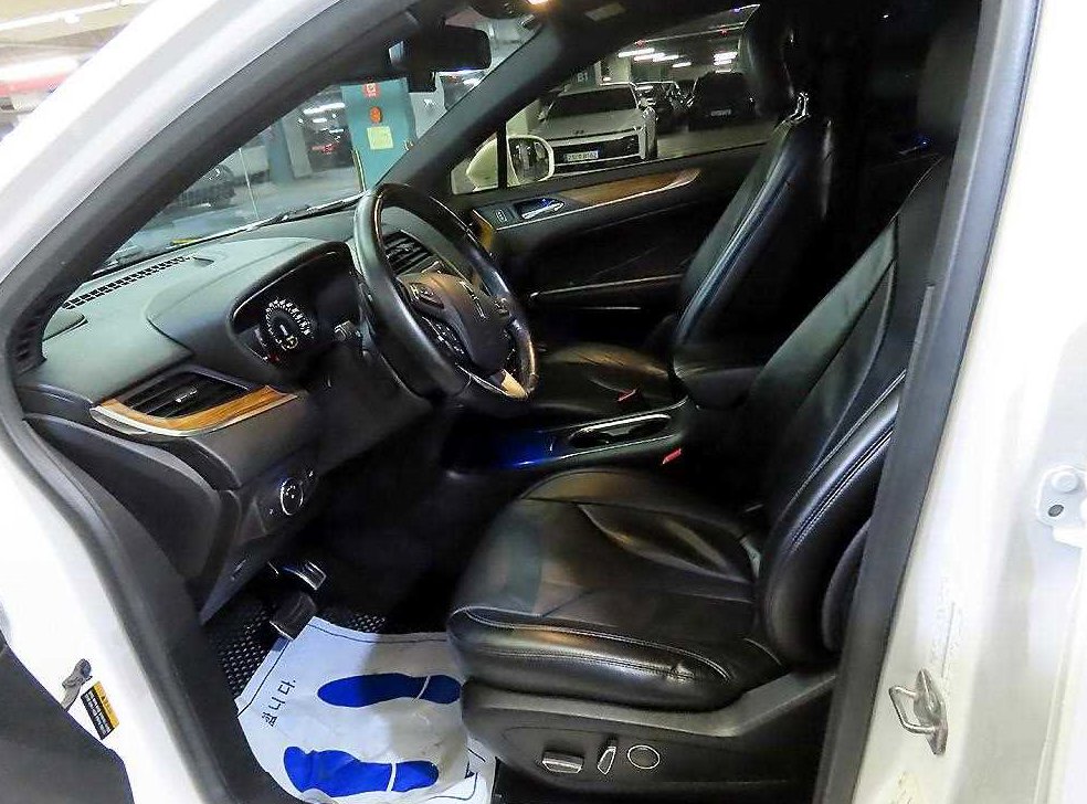링컨 MKC 2.0 AWD 사진 6