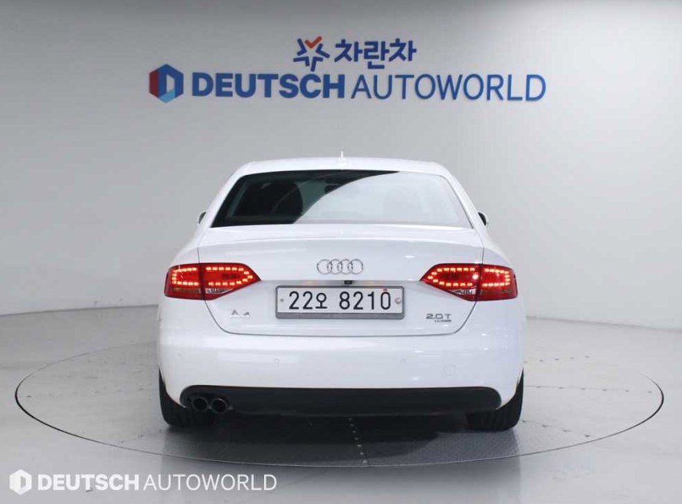 아우디 A4 2.0 TFSI 콰트로 사진 4
