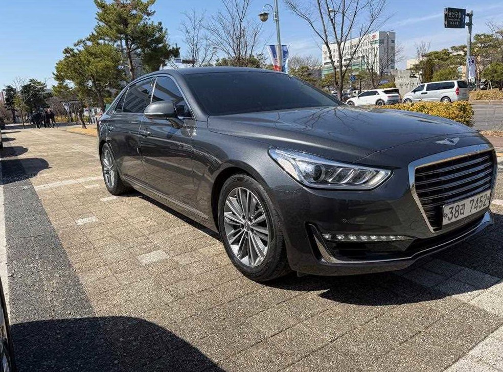 제네시스 EQ900 3.8 GDI AWD 사진 2