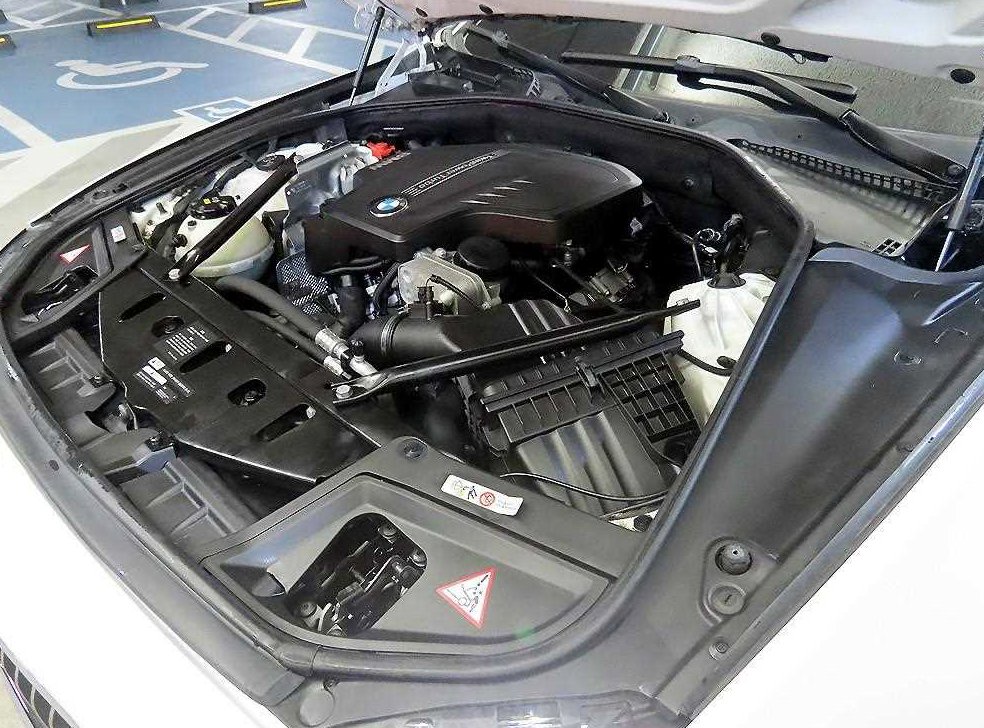 BMW 5시리즈 528i xDrive 사진 19
