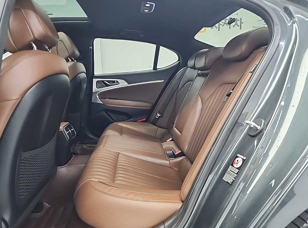 제네시스 G70 2.2D AWD 사진 12
