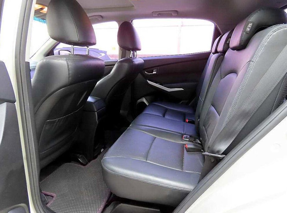 KG모빌리티(쌍용)  코란도 2WD 2.0 CVT 사진 6