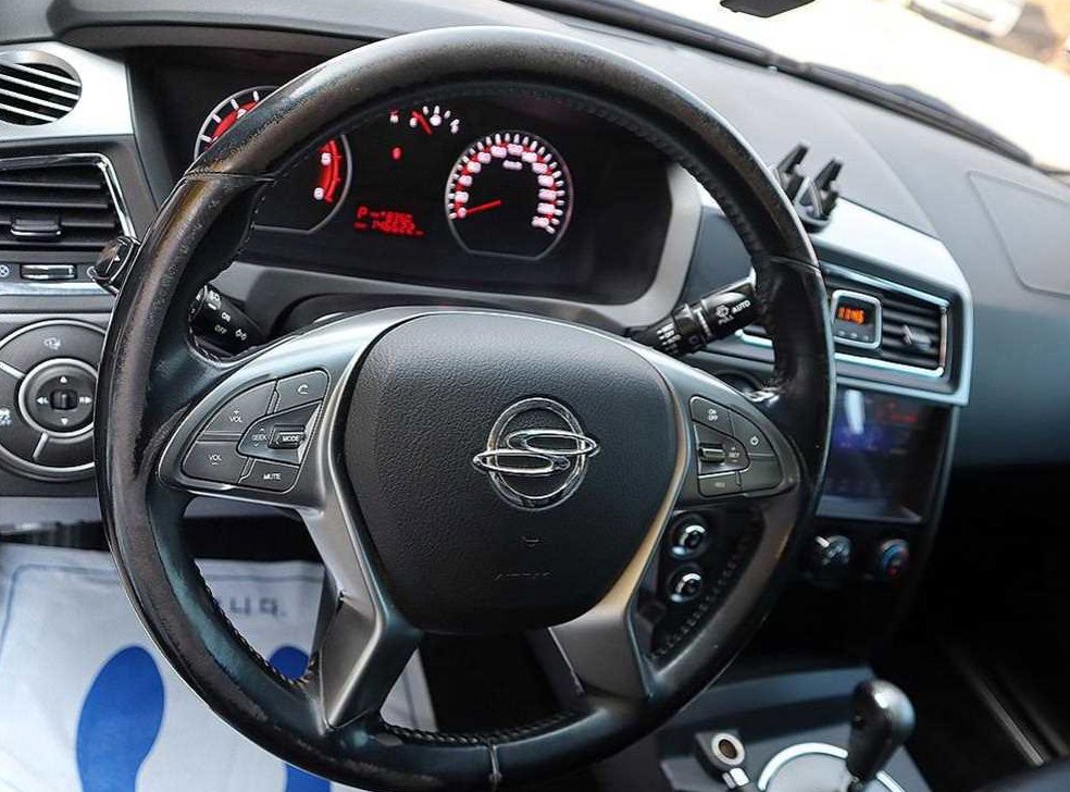 KG모빌리티(쌍용)  코란도 CX7(4WD) 사진 8