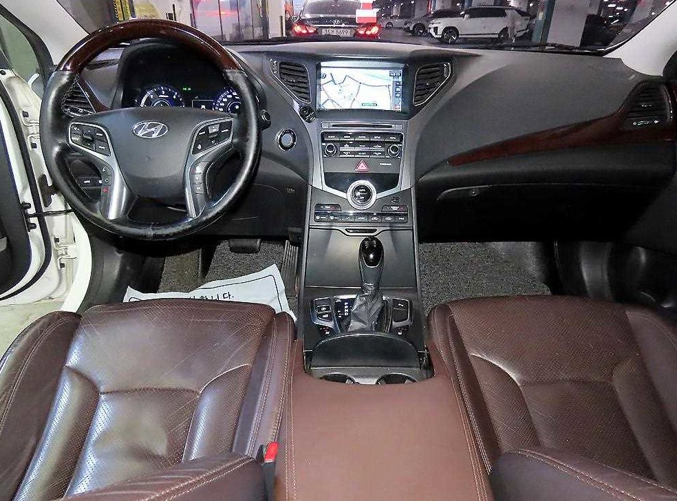 현대 그랜저 HG220 PREMIUM 사진 10