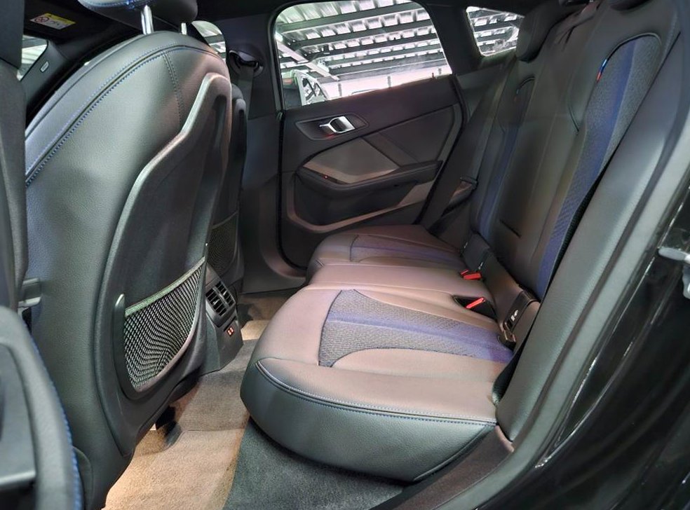 BMW 2시리즈 220i M 스포츠 사진 14