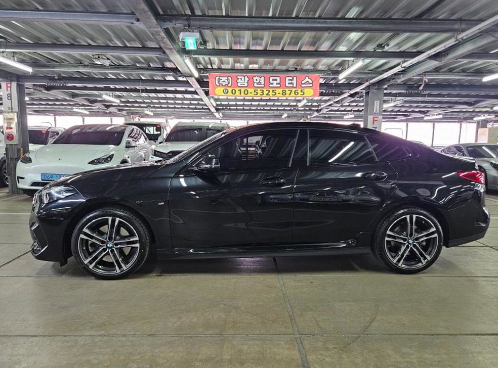 BMW 2시리즈 220i M 스포츠 사진 3