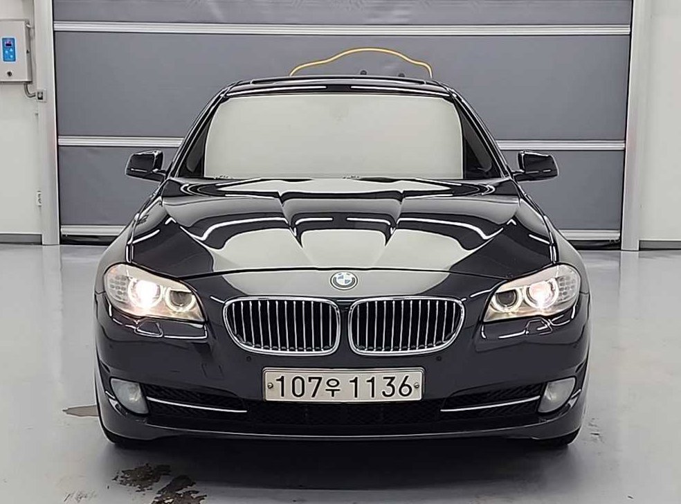 BMW 5시리즈 525d xDrive 사진 2