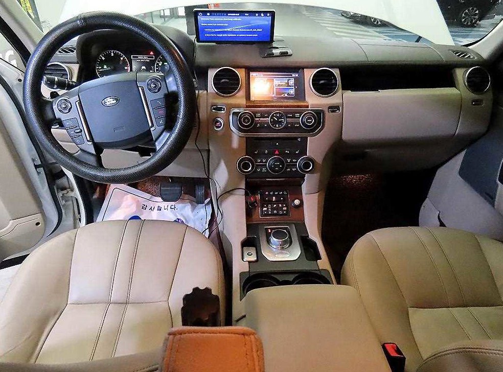 랜드로버 디스커버리 3.0 SDV6 HSE 사진 10