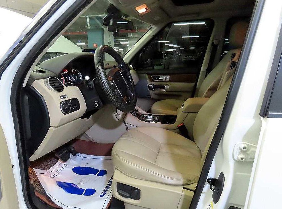 랜드로버 디스커버리 3.0 SDV6 HSE 사진 6