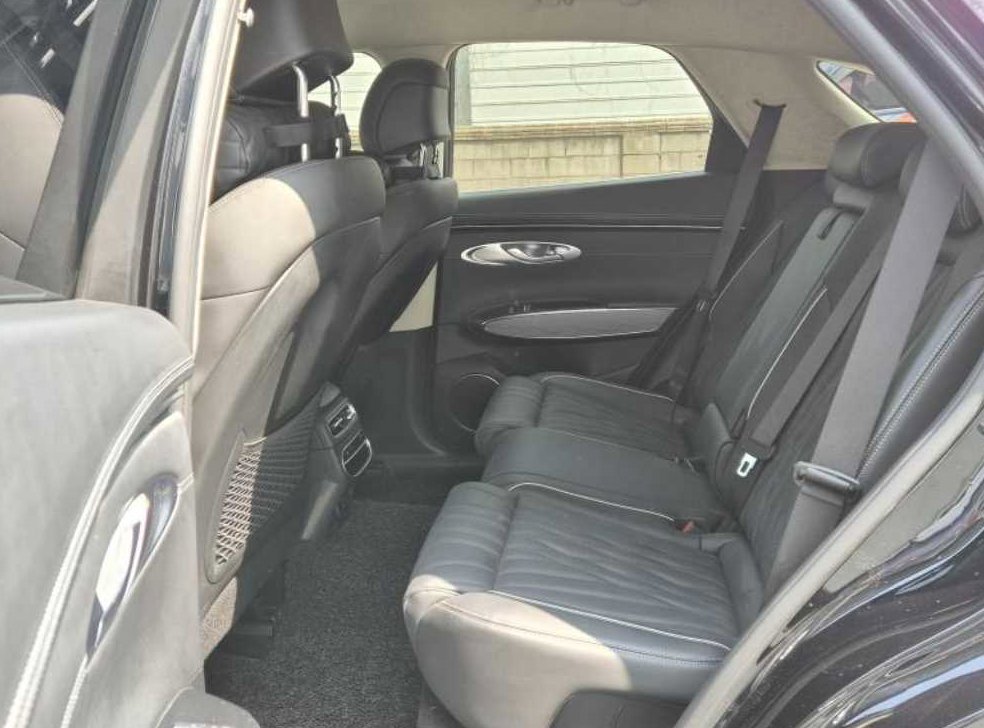 제네시스 GV70 2.5T 가솔린 AWD 사진 8