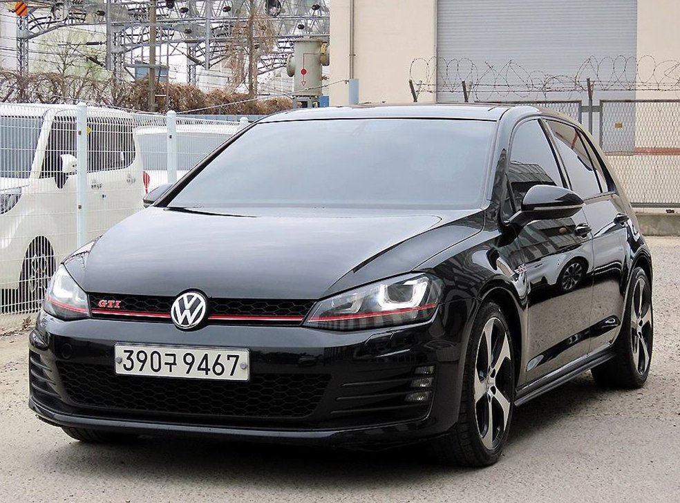 폭스바겐 골프 2.0 GTI 사진 2