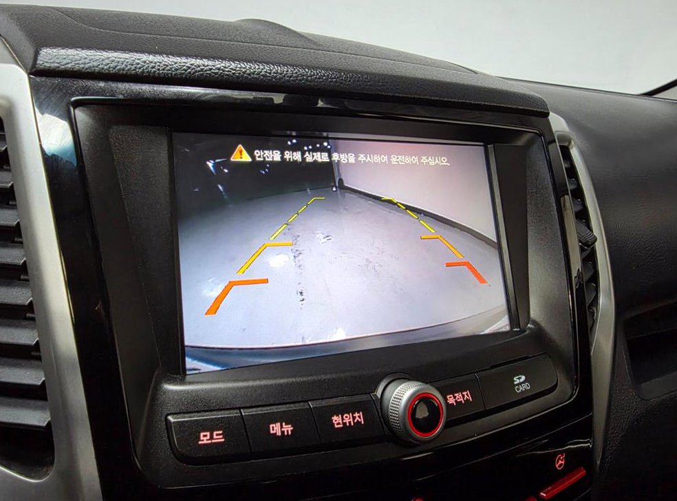 KG모빌리티(쌍용)  티볼리 가솔린 2WD 1.6 LX 사진 14