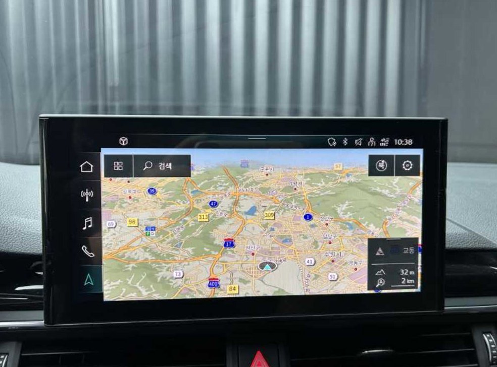아우디 A4 40 TFSI 프리미엄 사진 14