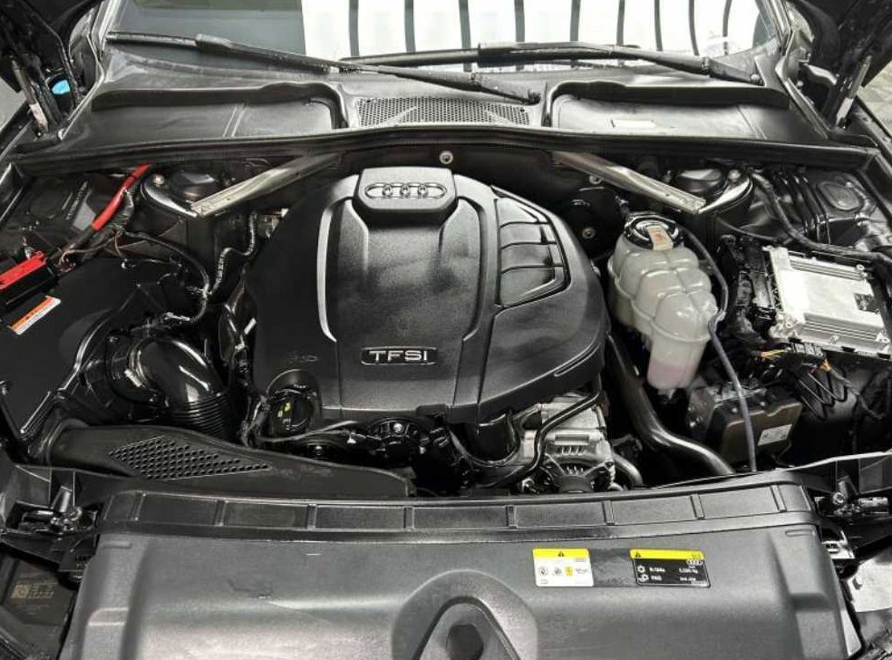 아우디 A4 40 TFSI 프리미엄 사진 17
