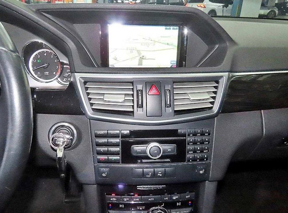벤츠 E 클래스 E200 CGI 아방가르드 사진 11