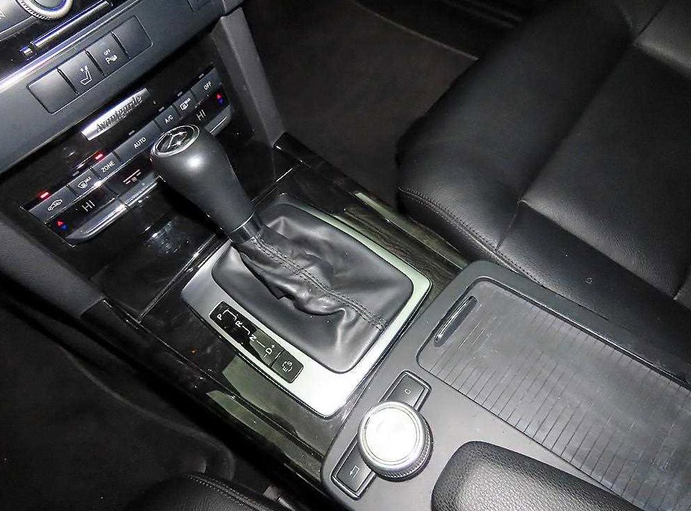 벤츠 E 클래스 E200 CGI 아방가르드 사진 12