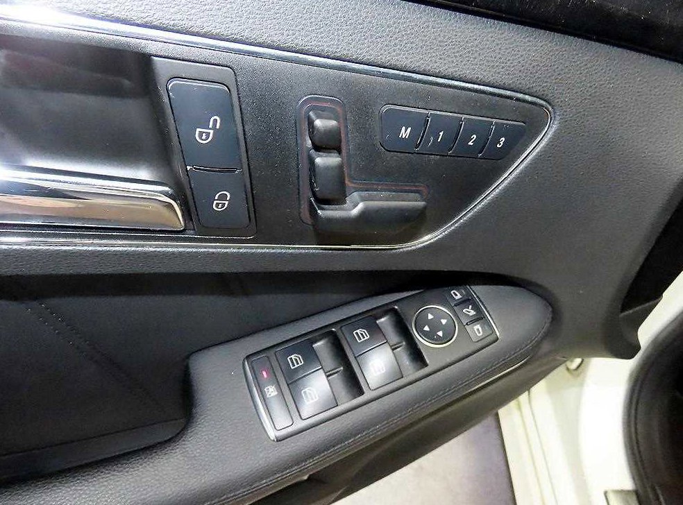 벤츠 E 클래스 E200 CGI 아방가르드 사진 13