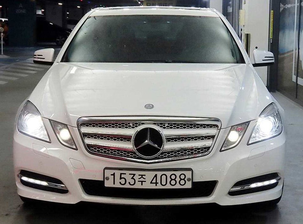 벤츠 E 클래스 E200 CGI 아방가르드 사진 2