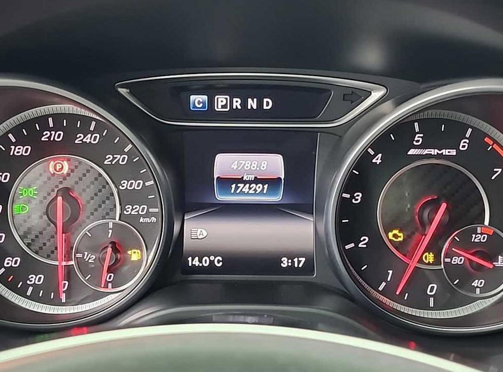 벤츠 GLA 클래스 GLA45 AMG 4MATIC 사진 7