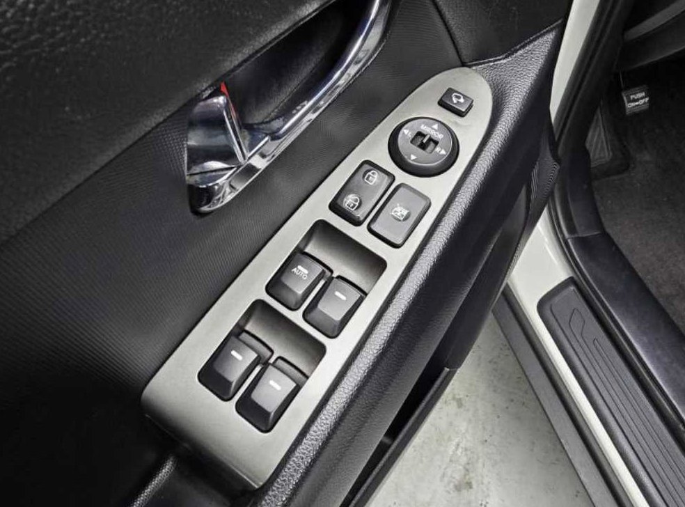 기아 스포티지 디젤 2WD 트렌디 사진 18