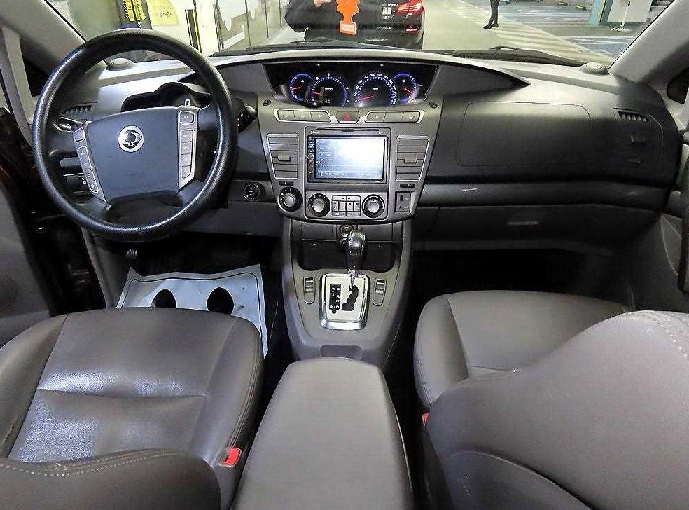 KG모빌리티(쌍용)  코란도 4WD GT 사진 10
