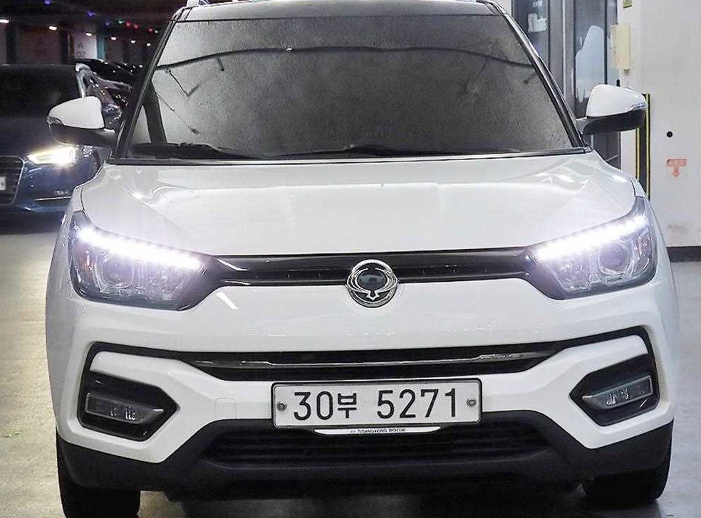 KG모빌리티(쌍용)  티볼리 2WD 가솔린 LX 사진 2
