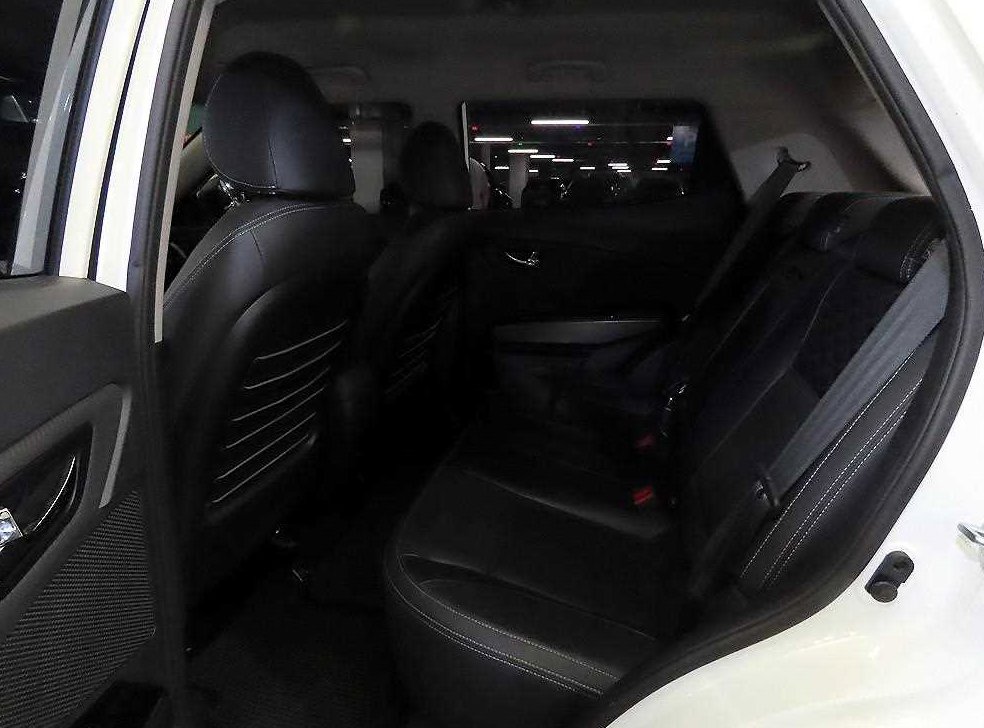 KG모빌리티(쌍용)  티볼리 2WD 가솔린 LX 사진 7