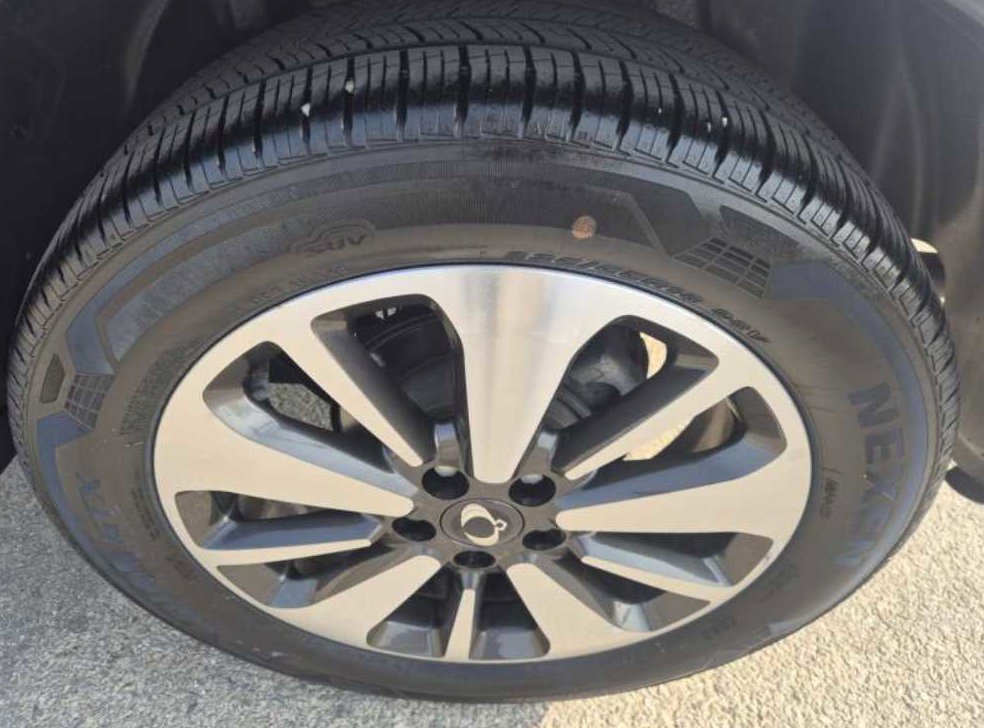 KG모빌리티(쌍용)  코란도 2WD 2.0 CVT 사진 18