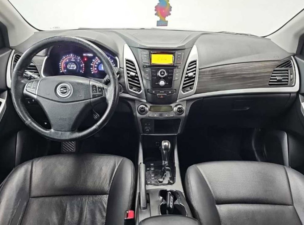 KG모빌리티(쌍용)  코란도 4WD 2.0 RX 사진 5