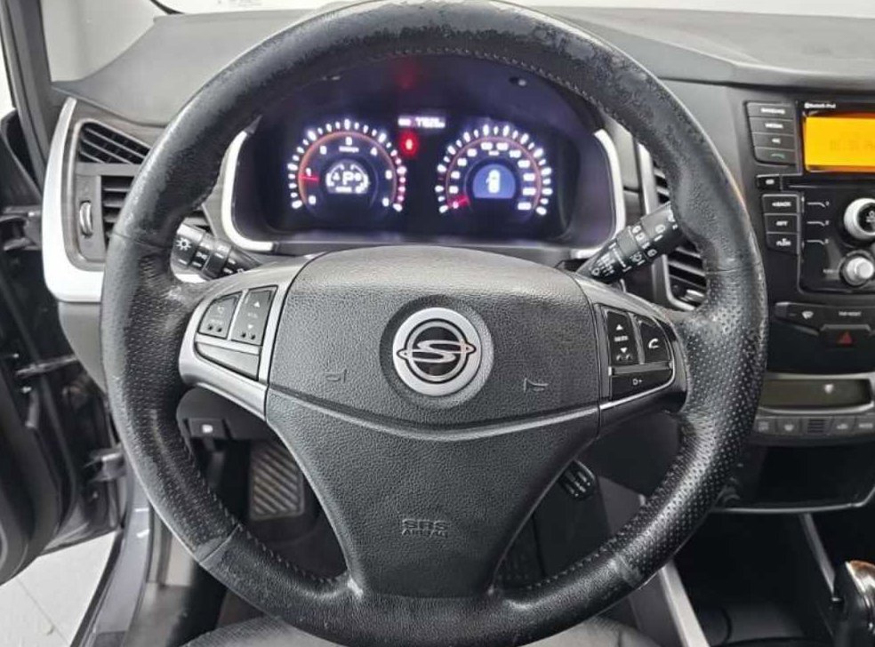 KG모빌리티(쌍용)  코란도 4WD 2.0 RX 사진 7