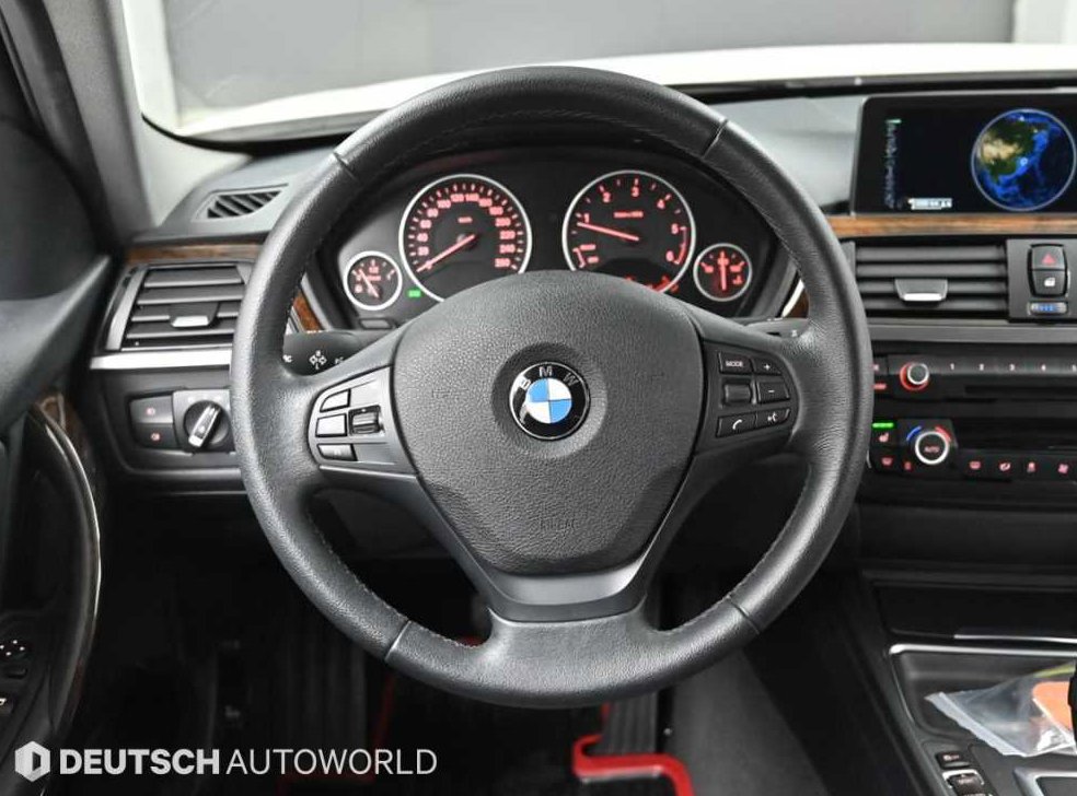 BMW 3시리즈 320d 사진 13