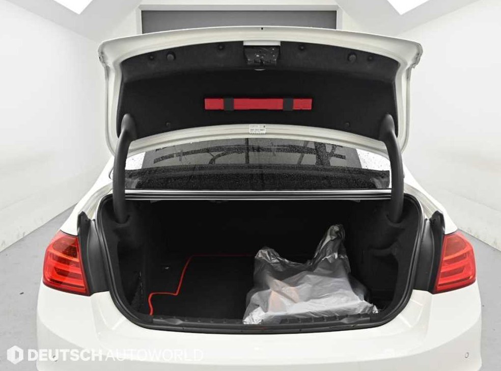 BMW 3시리즈 320d 사진 19