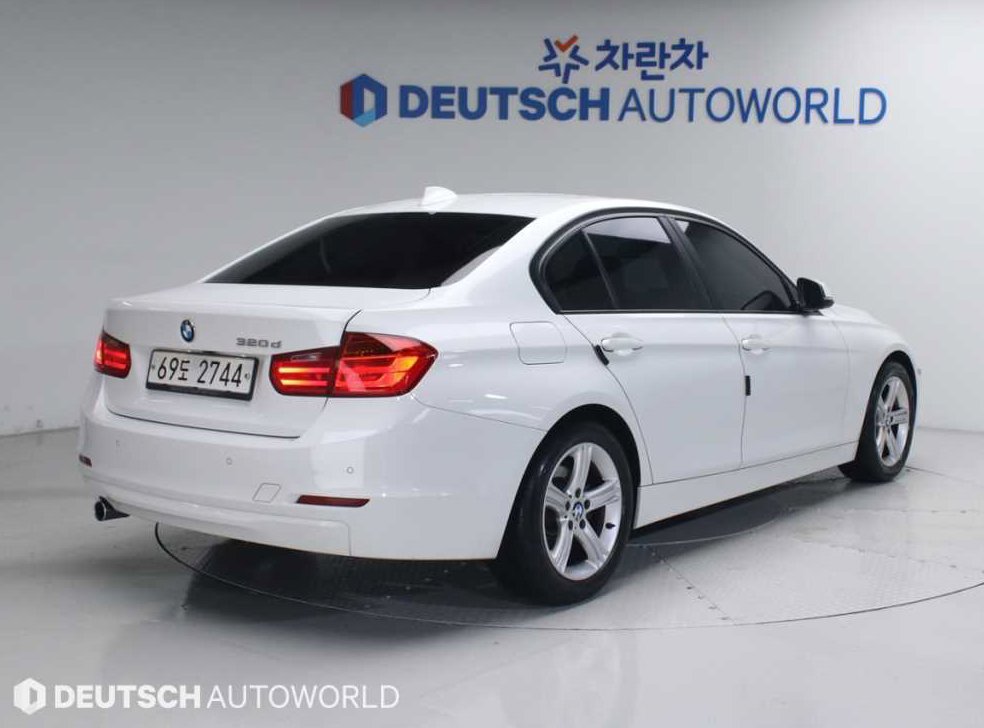 BMW 3시리즈 320d 사진 2