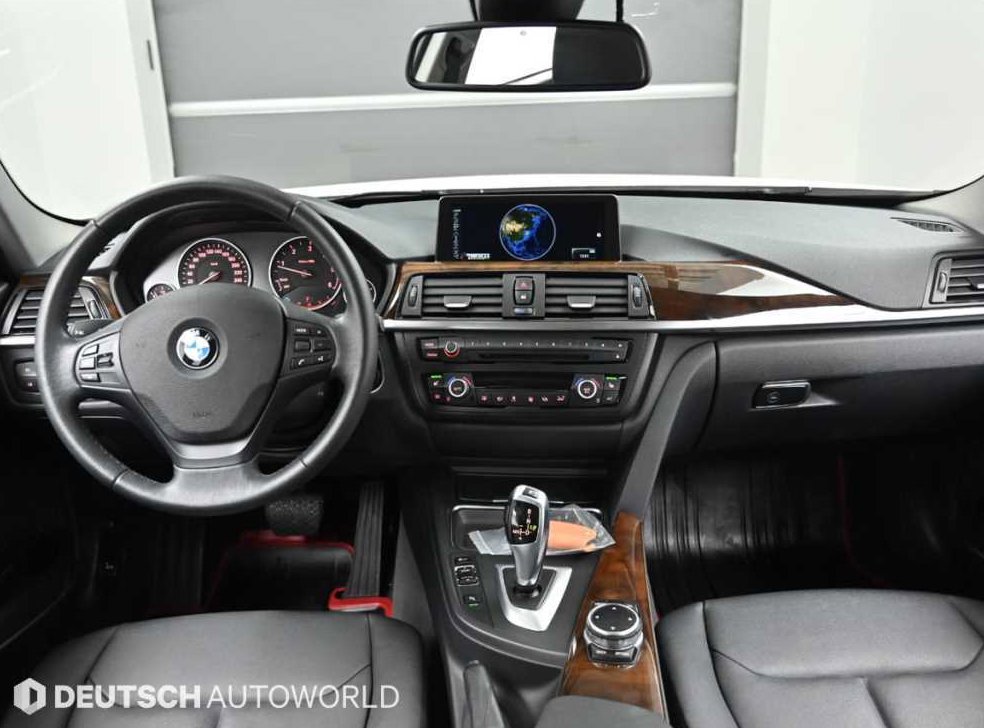 BMW 3시리즈 320d 사진 7