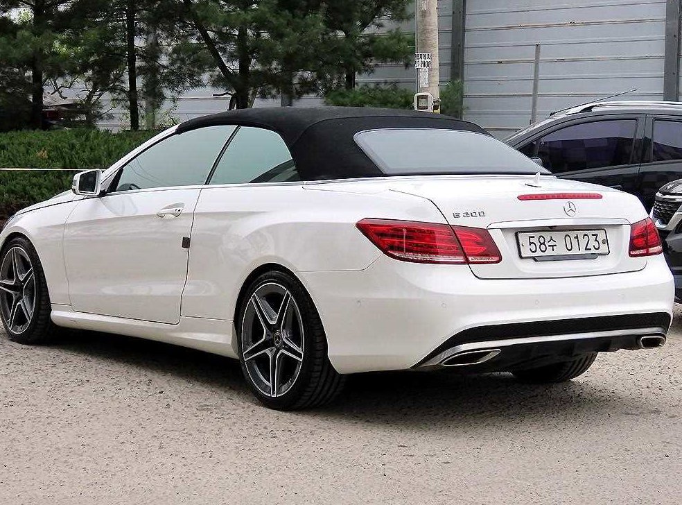 벤츠 E 클래스 E200 카브리올레 사진 3