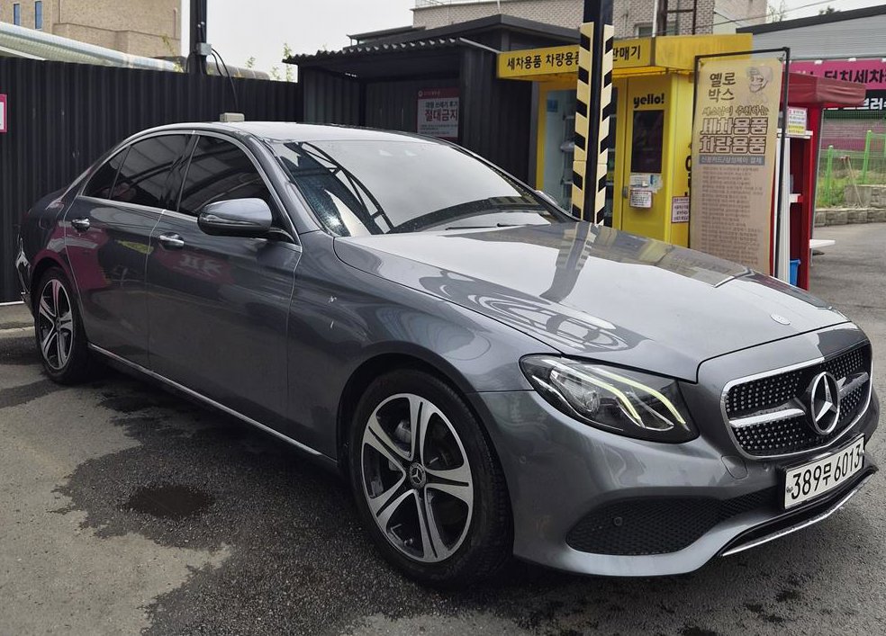벤츠 E 클래스 E200 아방가르드 사진 3