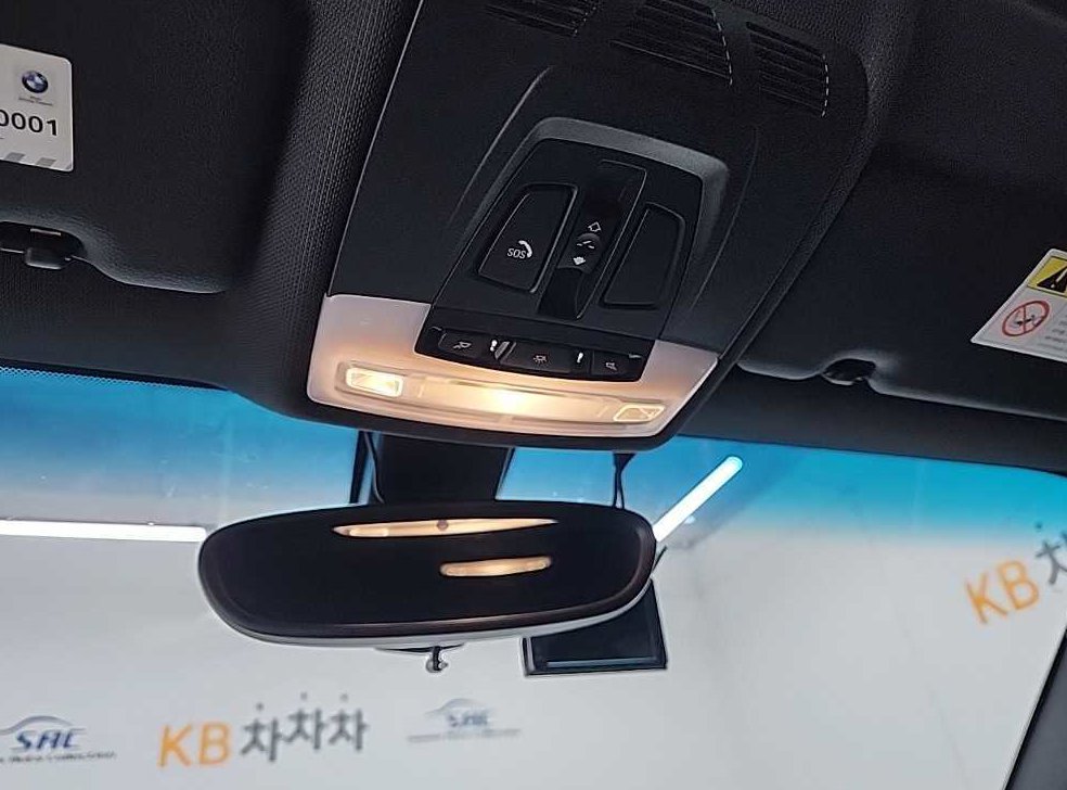 BMW 1시리즈 118d M 스포츠 섀도우 에디션 사진 16