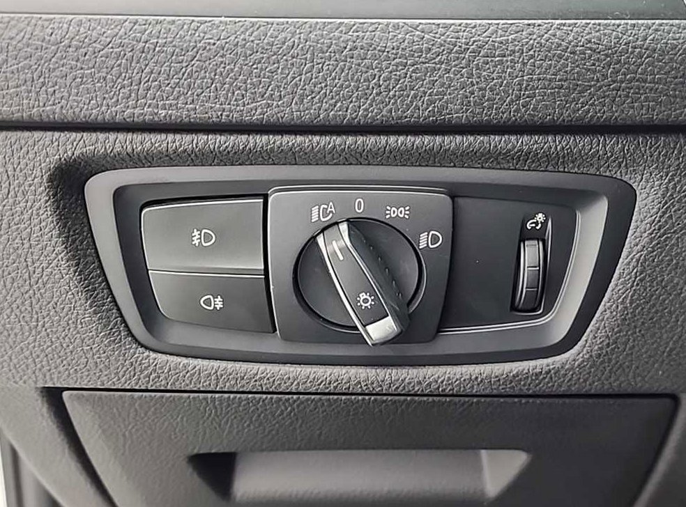 BMW 1시리즈 118d M 스포츠 섀도우 에디션 사진 18