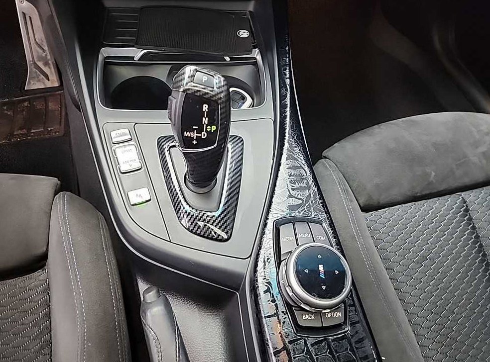 BMW 1시리즈 118d M 스포츠 섀도우 에디션 사진 8