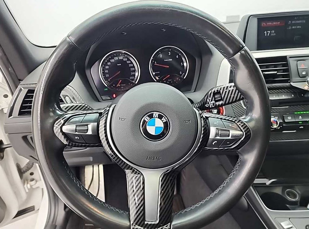 BMW 1시리즈 118d M 스포츠 섀도우 에디션 사진 9
