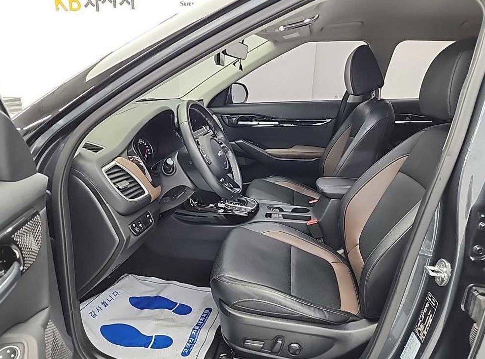 기아 셀토스 가솔린 1.6 터보 4WD 사진 11