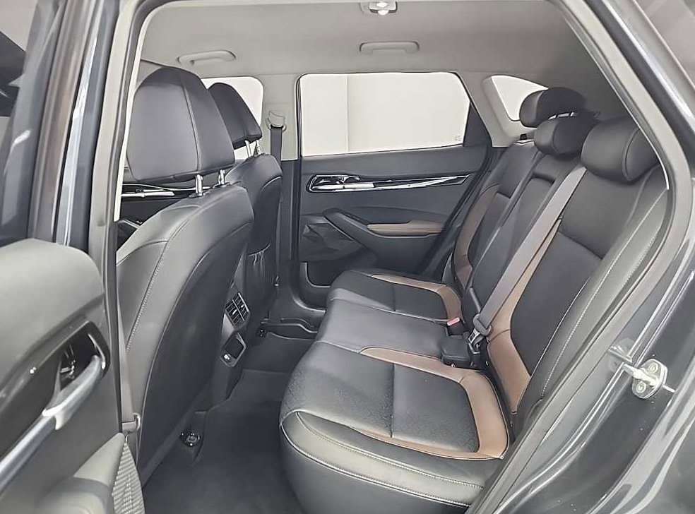 기아 셀토스 가솔린 1.6 터보 4WD 사진 12