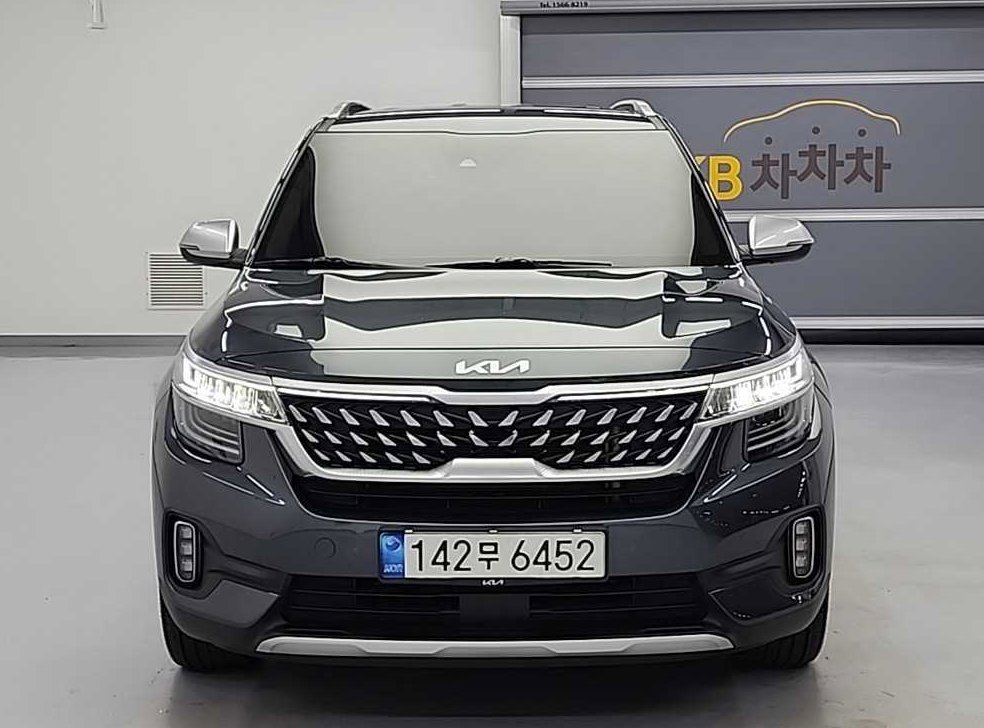 기아 셀토스 가솔린 1.6 터보 4WD 사진 2
