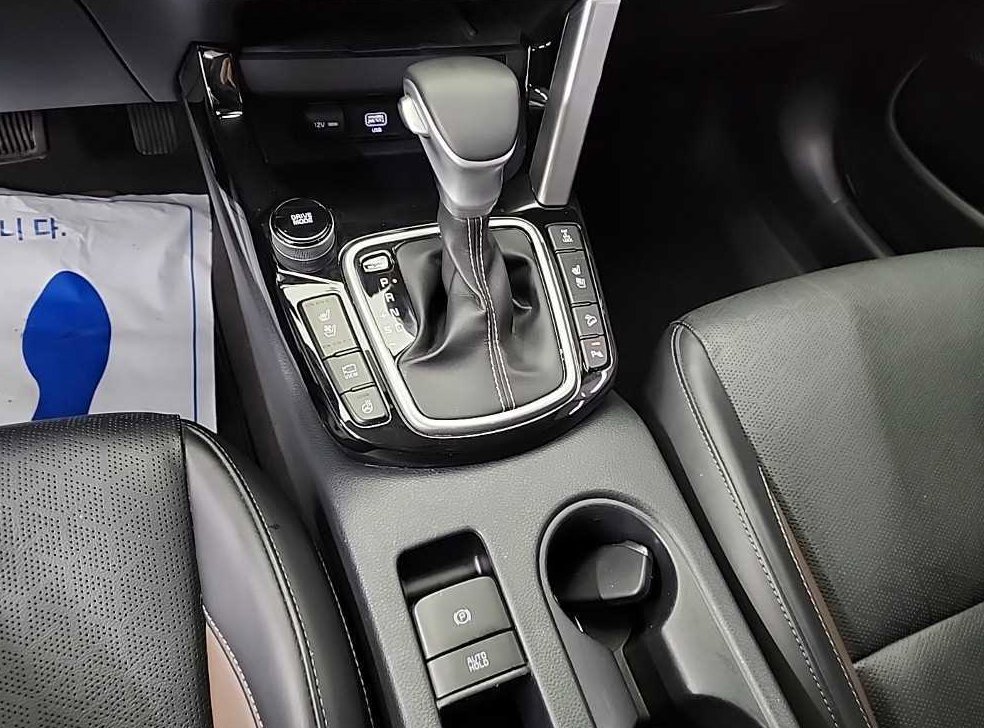 기아 셀토스 가솔린 1.6 터보 4WD 사진 8