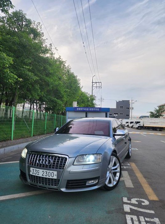 아우디 S8 5.2 FSI 콰트로