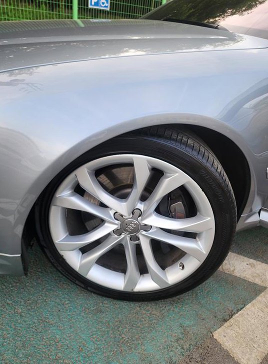 아우디 S8 5.2 FSI 콰트로 사진 11