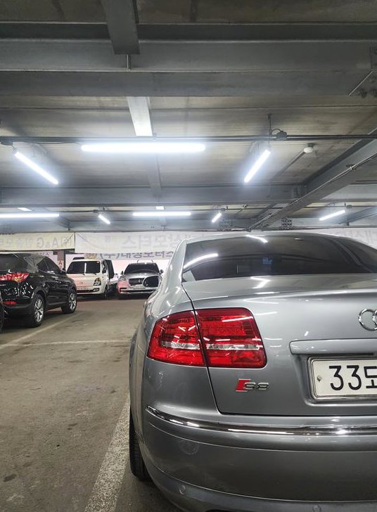 아우디 S8 5.2 FSI 콰트로 사진 3