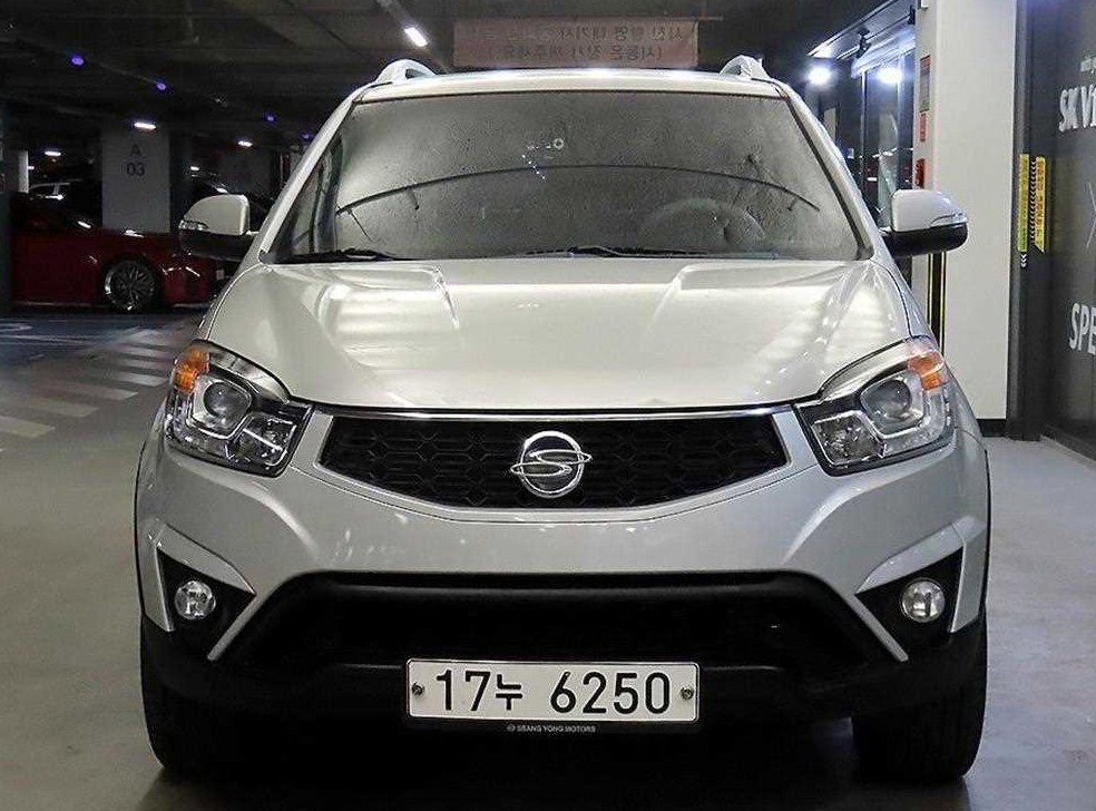KG모빌리티(쌍용)  코란도 2WD 2.0 CVT 사진 2