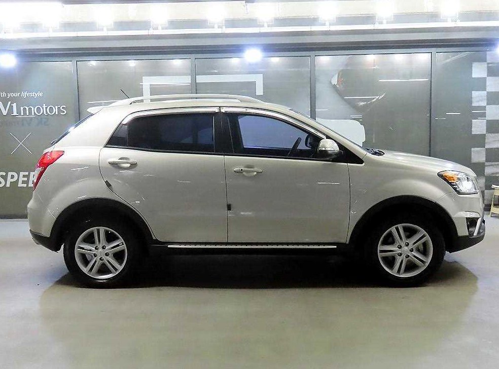 KG모빌리티(쌍용)  코란도 2WD 2.0 CVT 사진 3